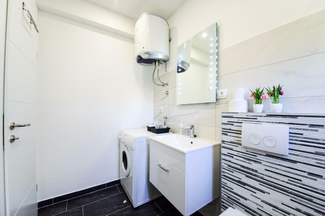 Lipo Je Apartment Zadar Luaran gambar